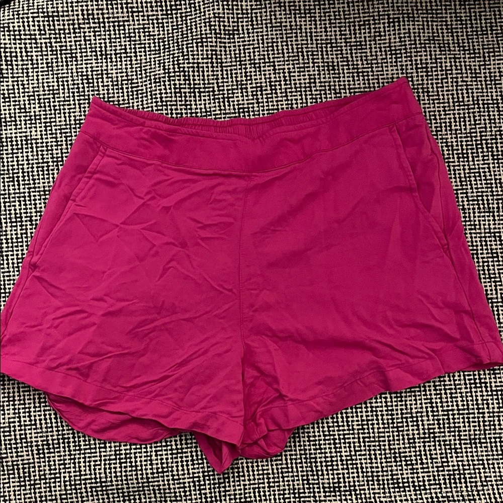 Old Navy Women's Magenta Athletic Shorts